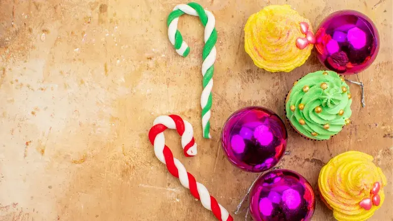 DIY Candyland Christmas Decoration Ideas